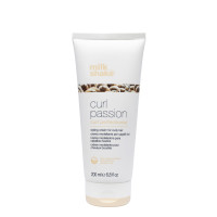 Маска для кучерявого волосся з анти-фриз ефектом Маска для кучерявого волосся з анти-фриз ефектом